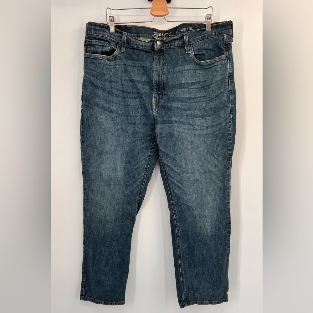 Signature by Levi Strauss & co